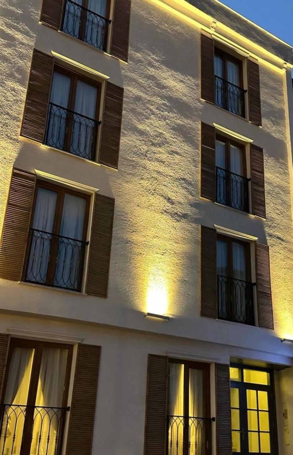 Sareban Hotel Истанбул Екстериор снимка