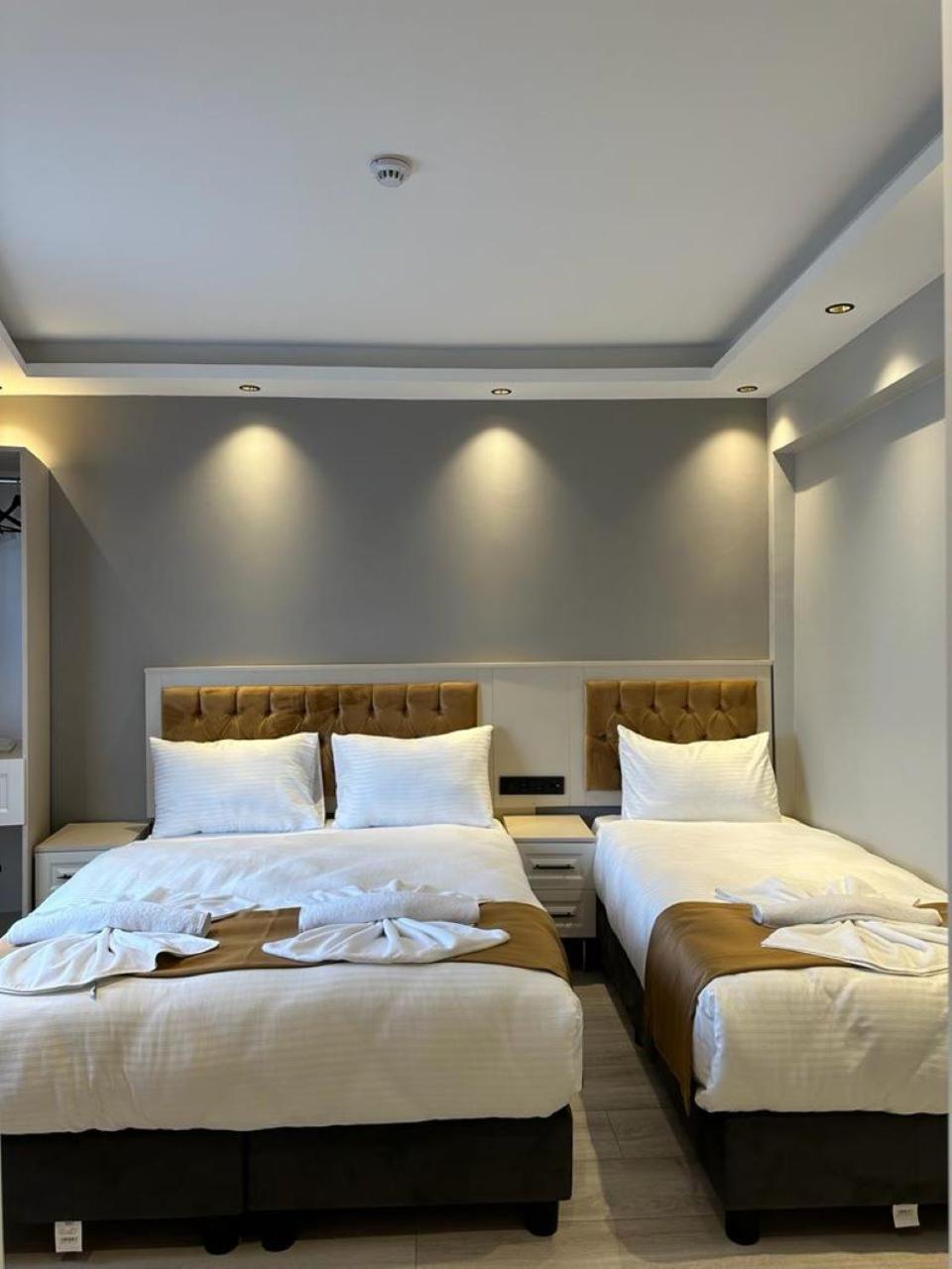 Sareban Hotel Истанбул Екстериор снимка